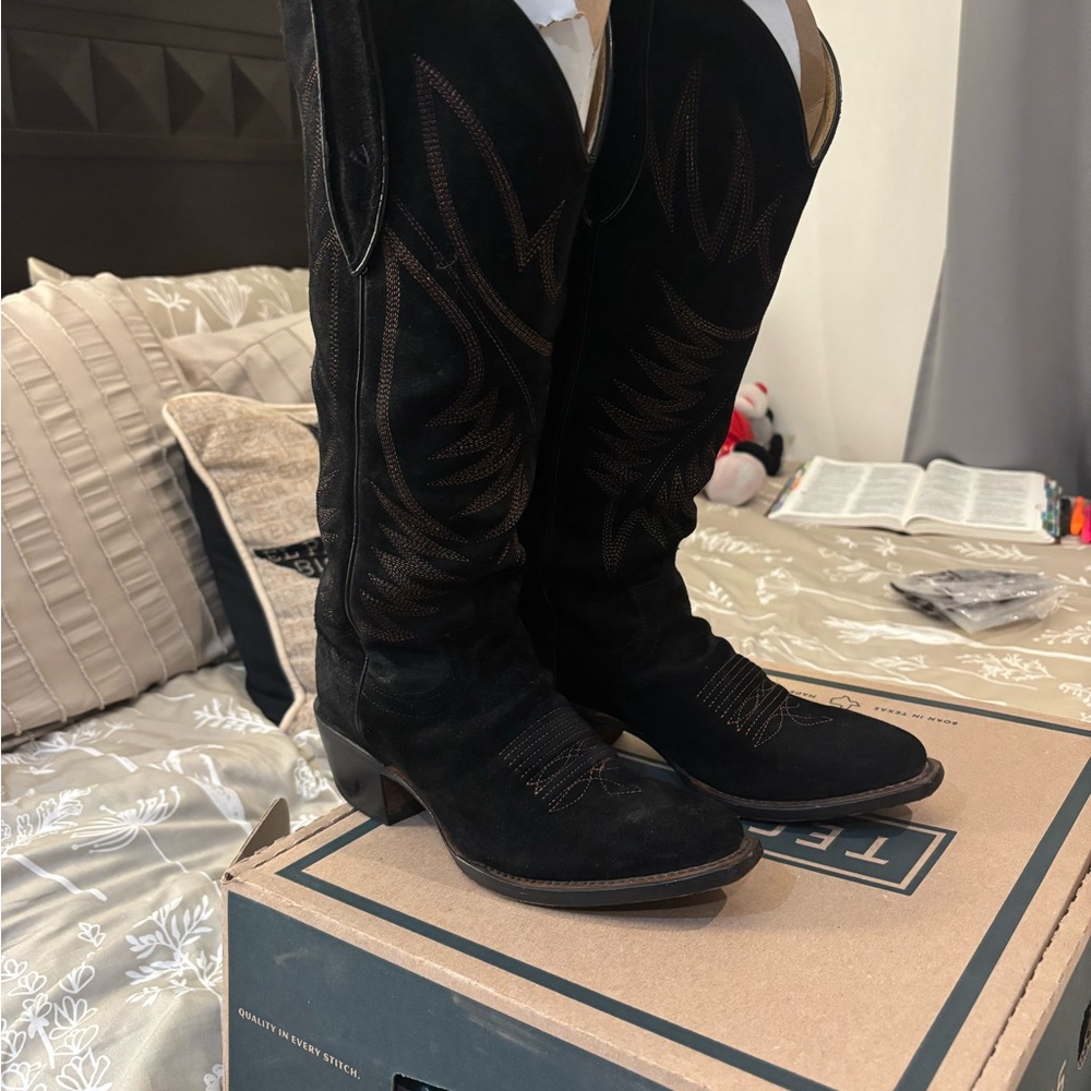 Justin Boots Black Cowboy boots
